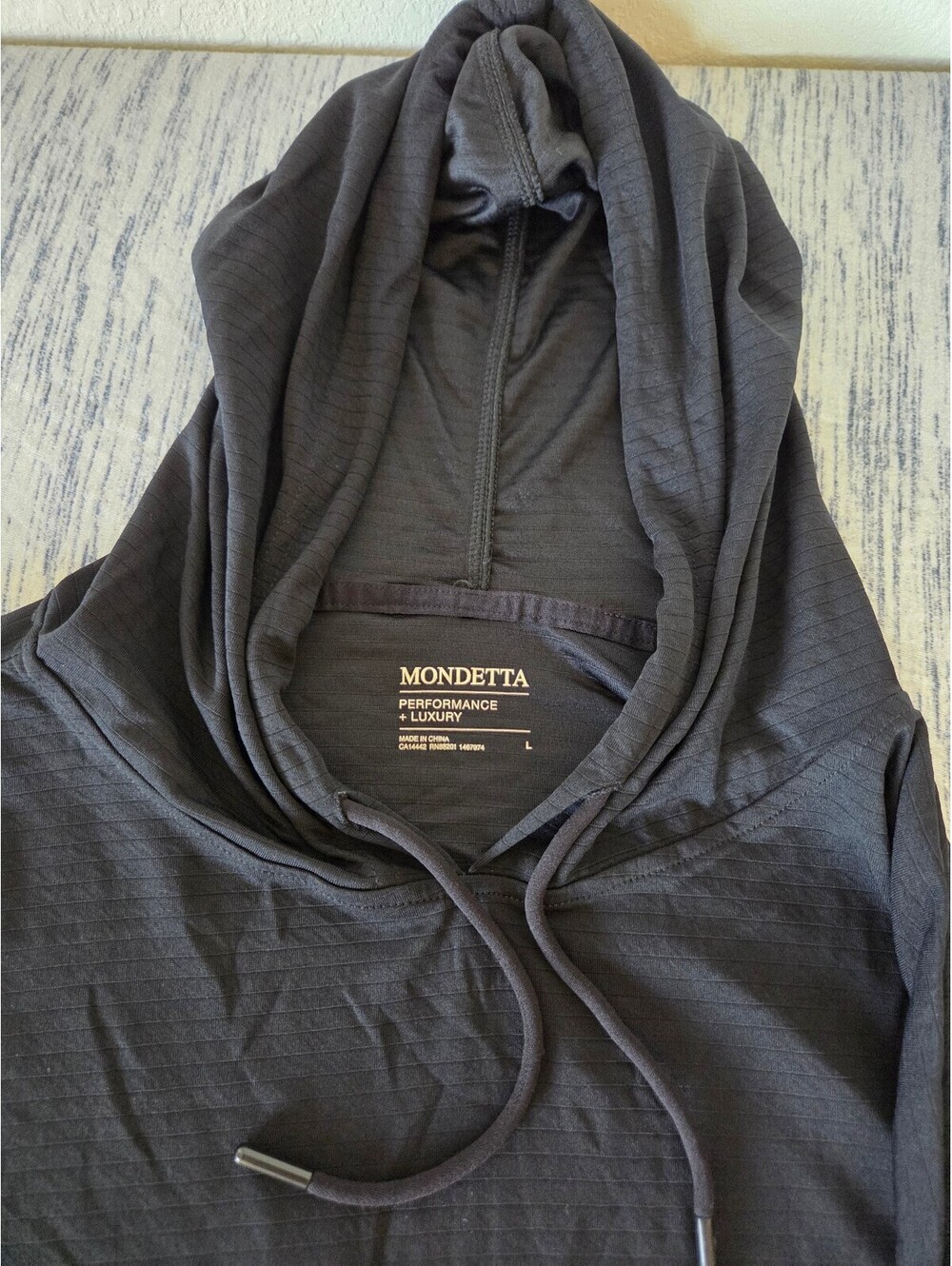 Mondetta Performance Luxury Black Hoodie Pullover, Size L